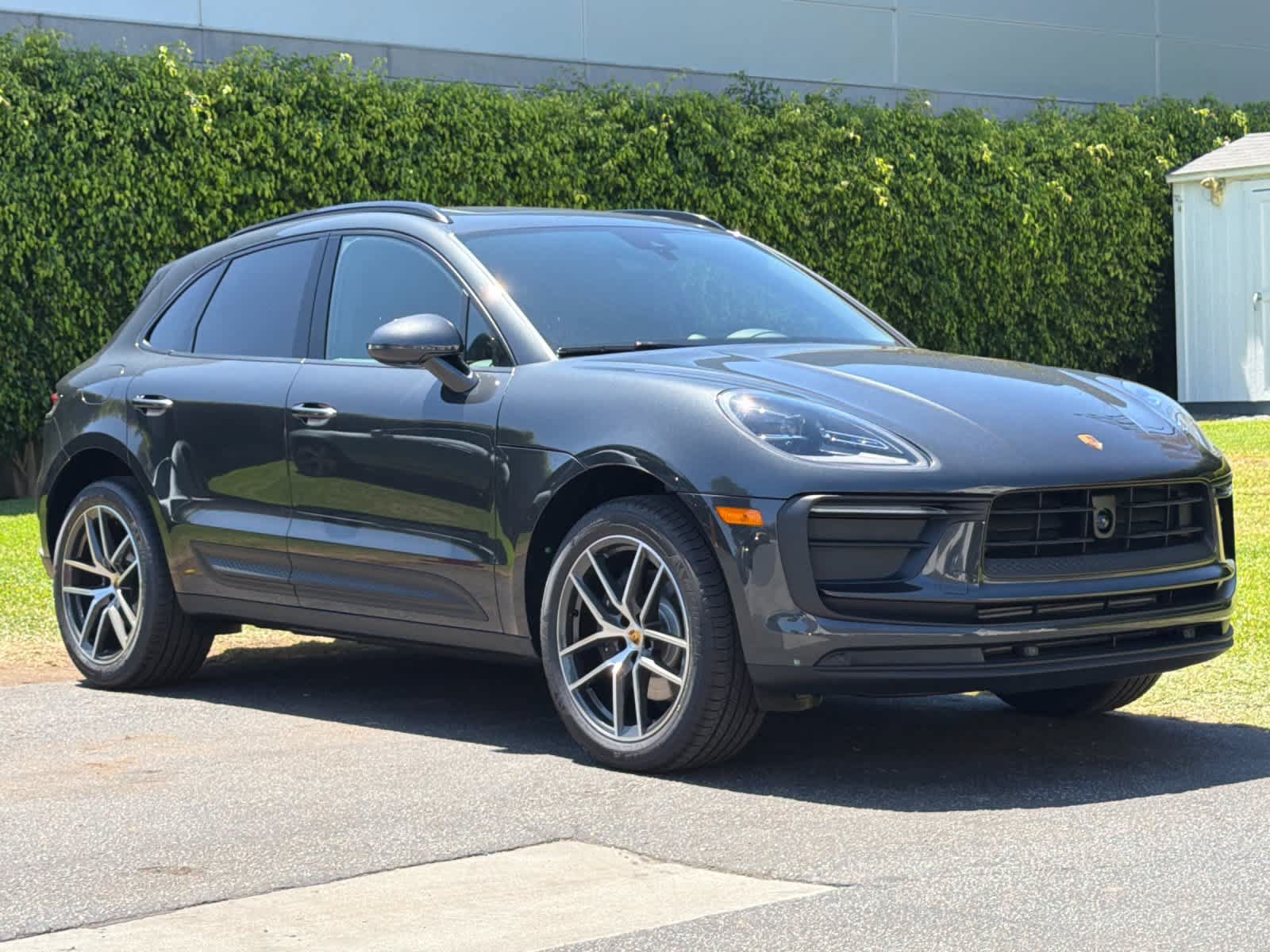 New 2026 Porsche Macan AWD/4WD image 10