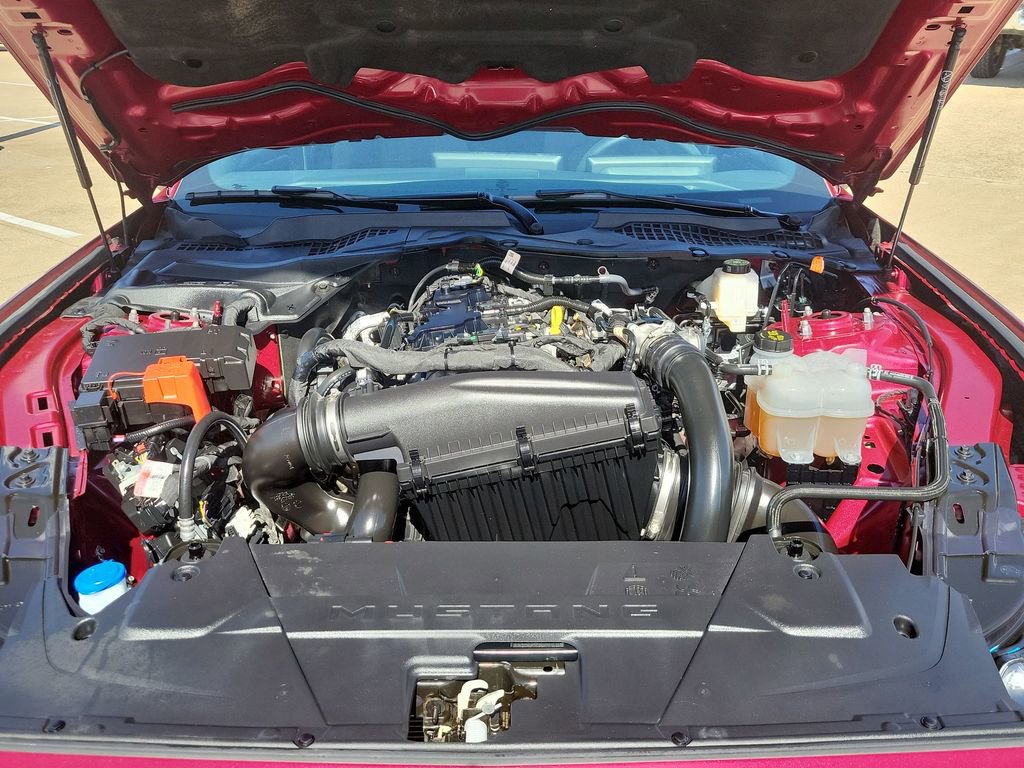Used 2025 Ford Mustang EcoBoost image 26