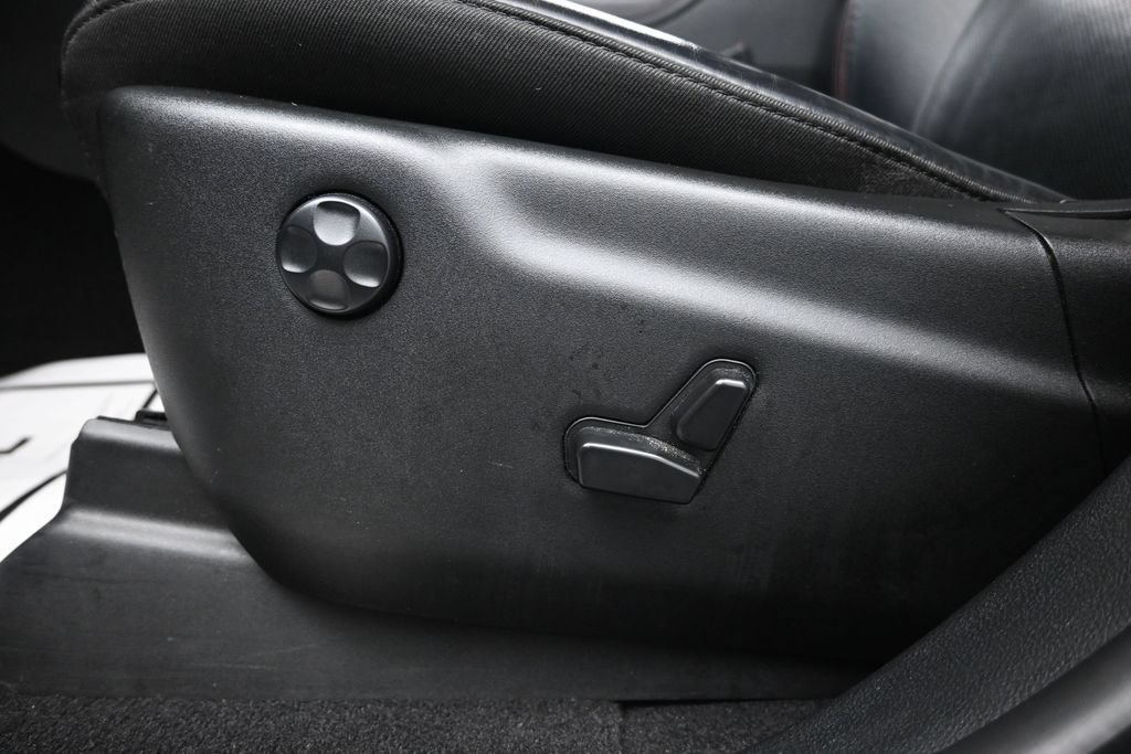 Used 2024 Dodge Durango R/T RWD image 11