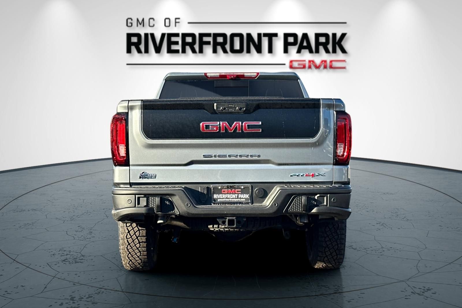 New 2026 GMC Sierra 1500 AT4X w/ AT4X AEV Edition image 4