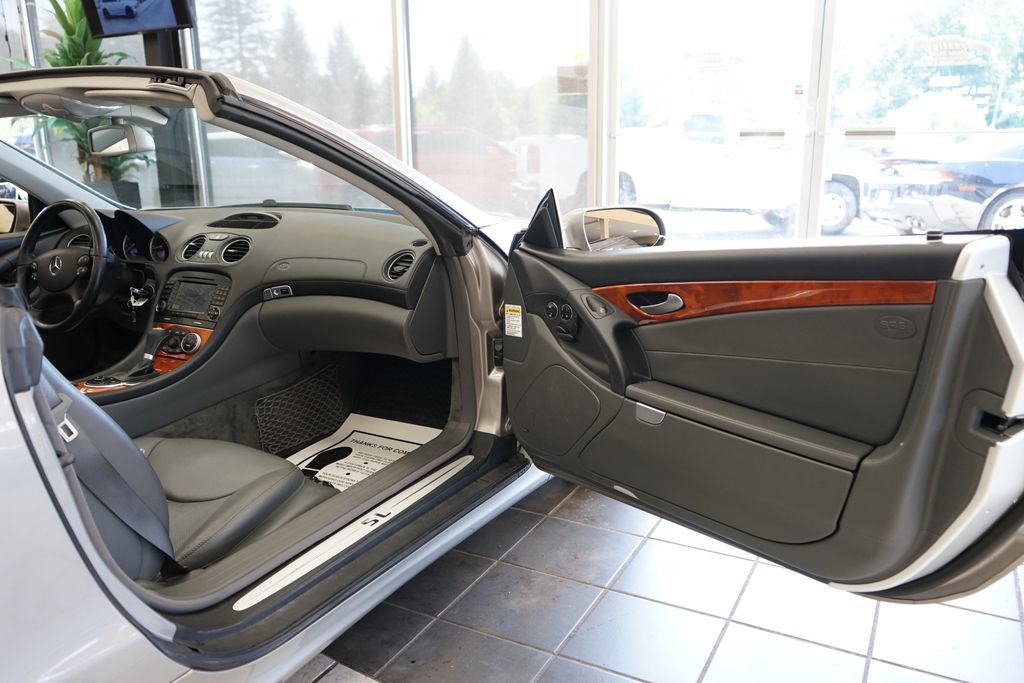 Used 2005 Mercedes-Benz SL 500 image 41