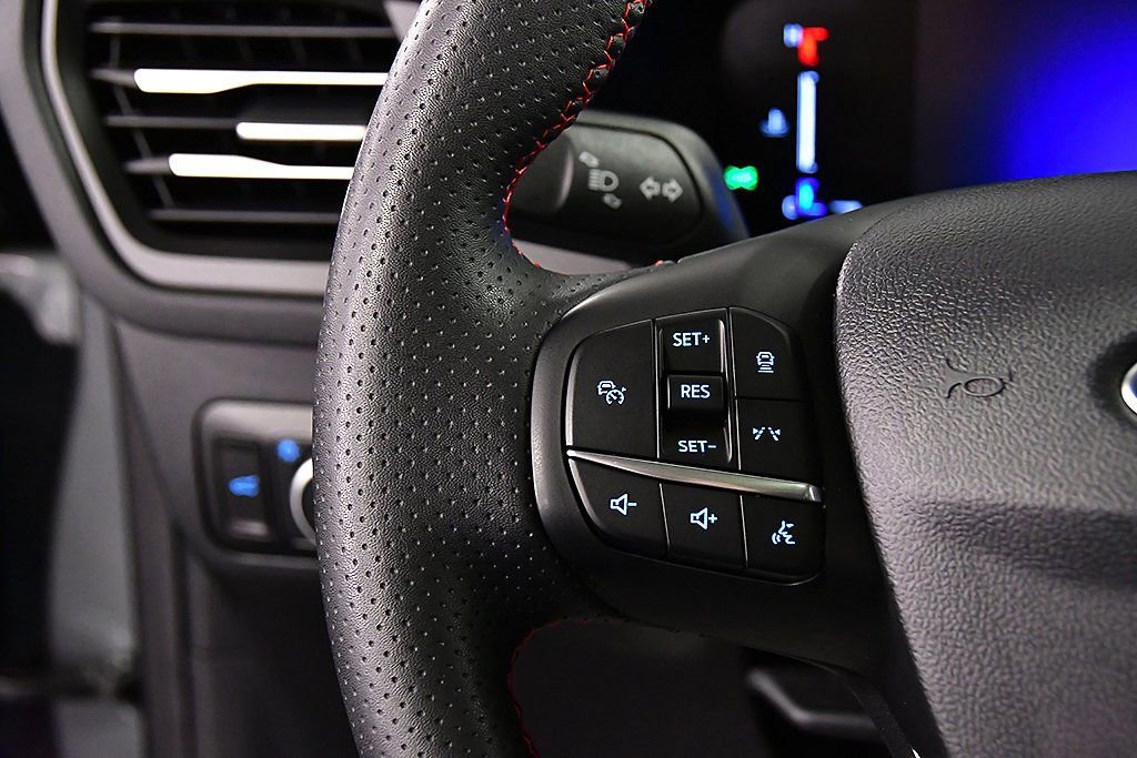 Used 2024 Ford Escape ST-Line w/ Tech Pack #1 image 22