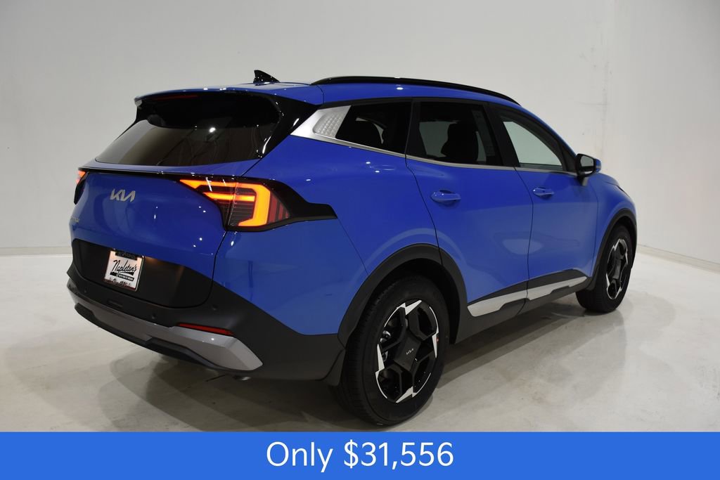 New 2026 Kia Sportage EX w/ EX Panorama Roof Package image 4