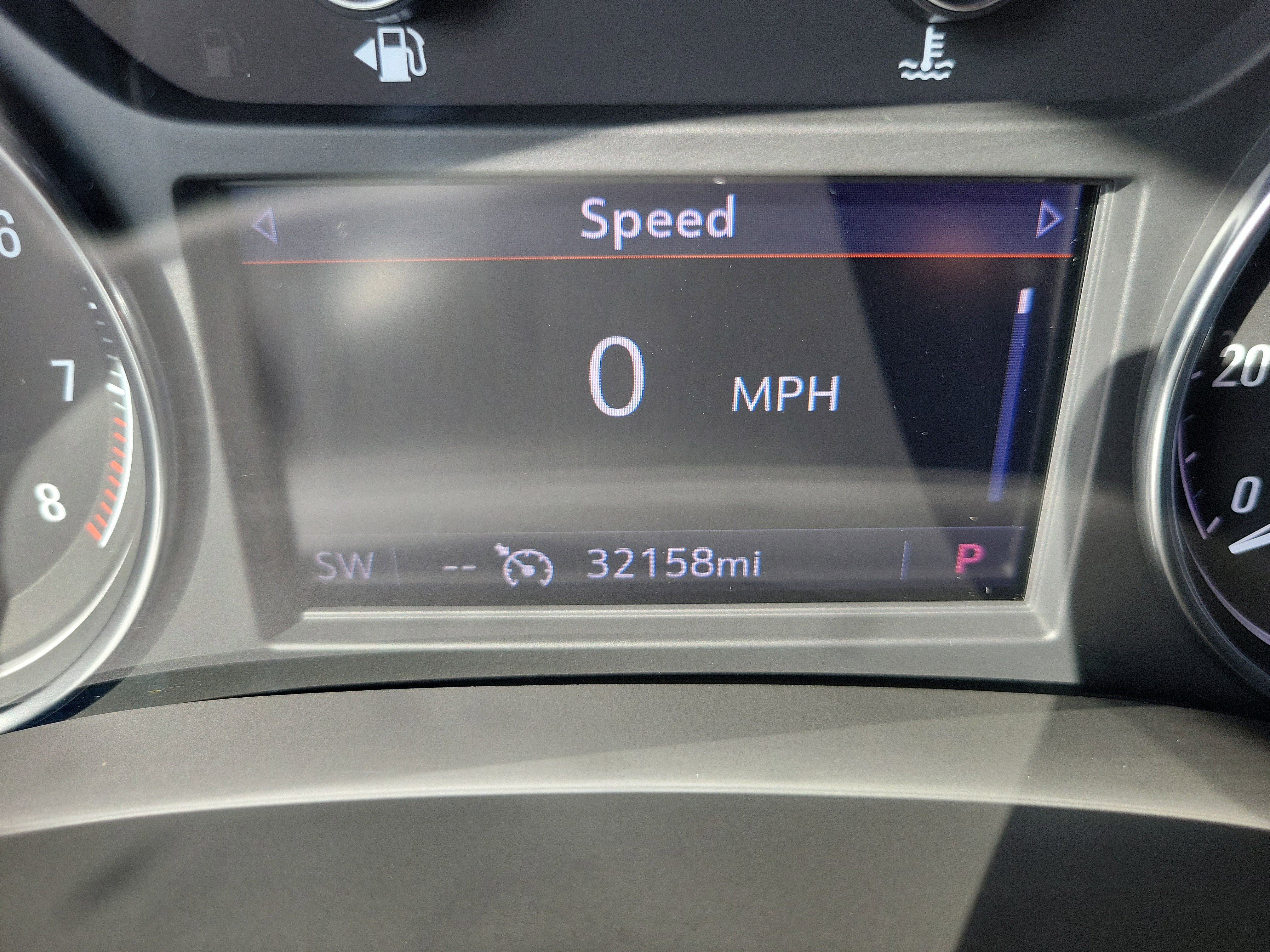 Used 2023 Buick Enclave Essence w/ Sport Touring Edition image 25