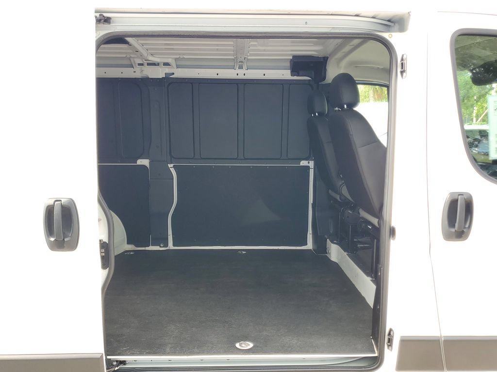 Used 2025 RAM ProMaster 2500 w/ Convenience Group FWD image 10