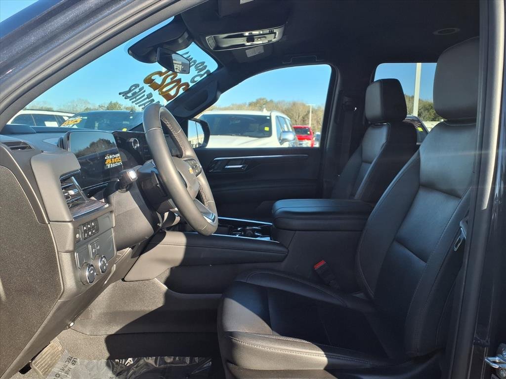 Used 2025 Chevrolet Tahoe LT image 17