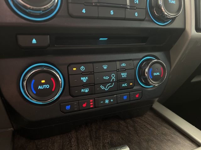 Used 2018 Ford F250 Lariat w/ Lariat Value Package image 22