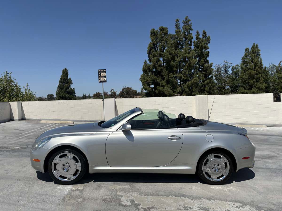 Used 2002 Lexus SC 430 Convertible image 11