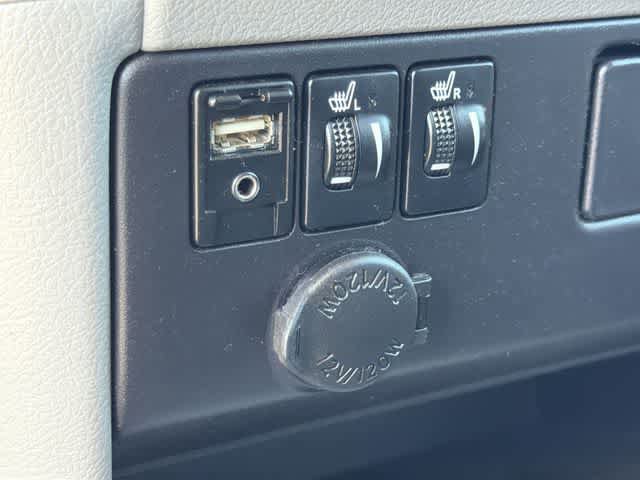 Used 2017 Toyota Sienna XLE w/ XLE Navigation Package image 25