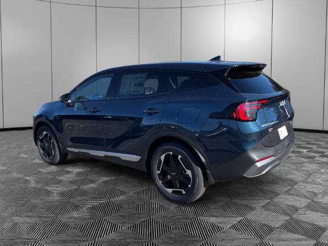 New 2027 Kia Sportage S FWD image 3