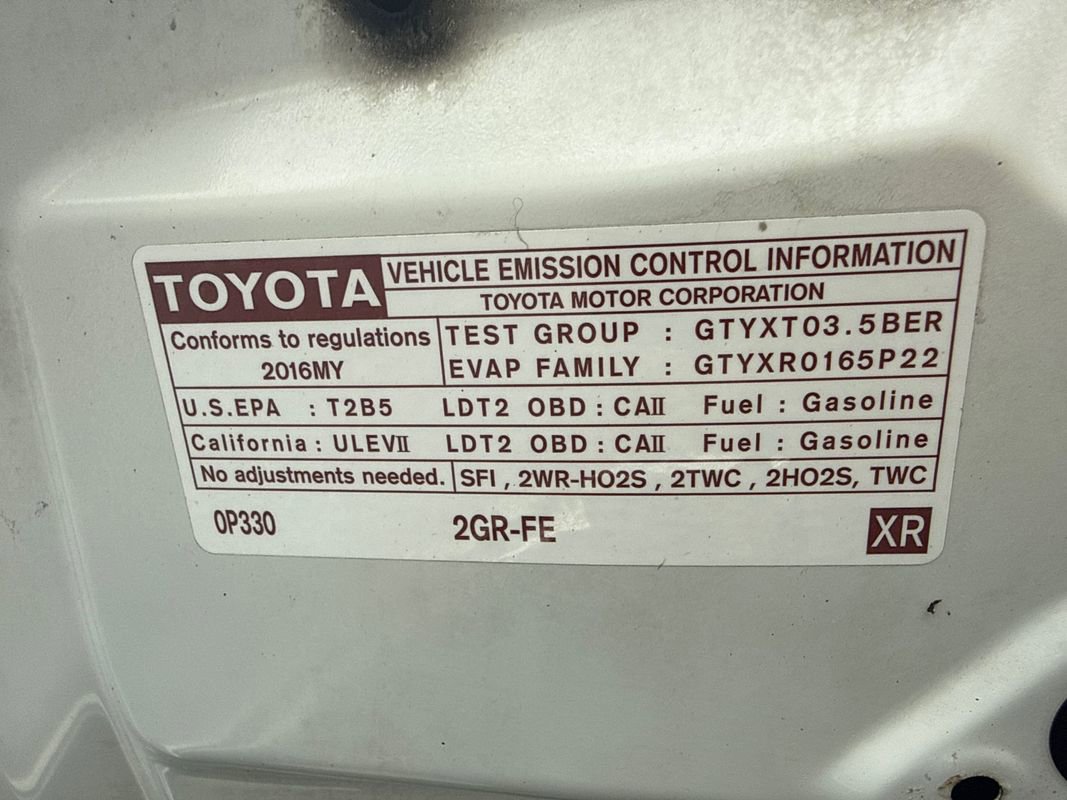 Used 2016 Toyota Highlander Limited AWD/4WD image 31