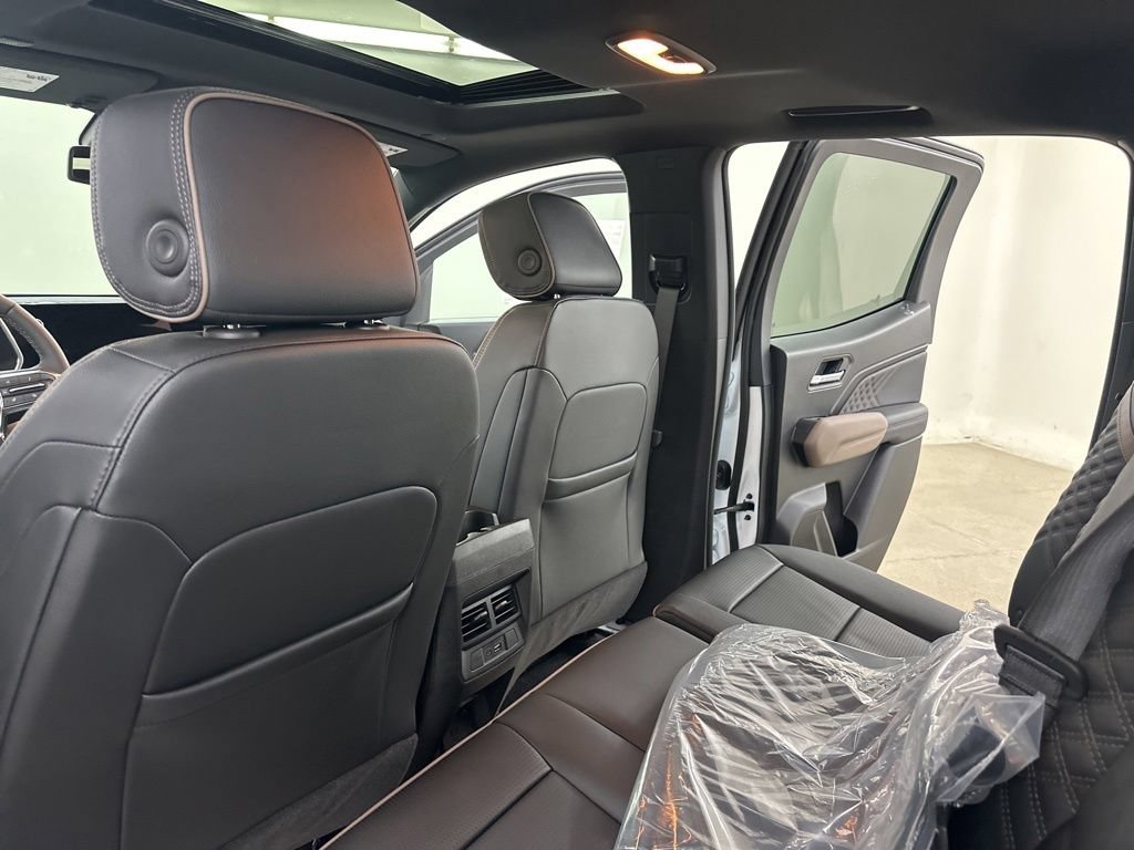 New 2026 GMC Canyon Denali AWD/4WD image 33