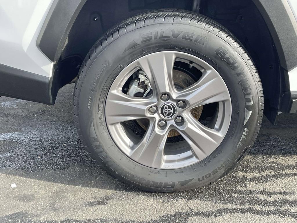 Used 2023 Toyota RAV4 XLE image 8