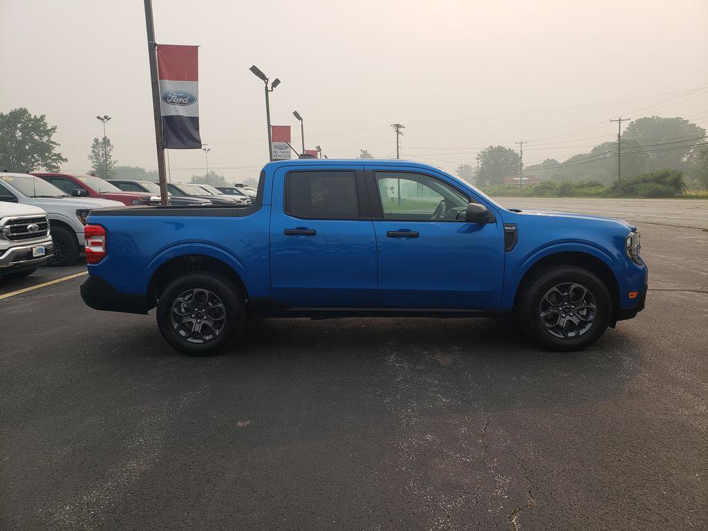 Used 2026 Ford Maverick XLT AWD/4WD image 2