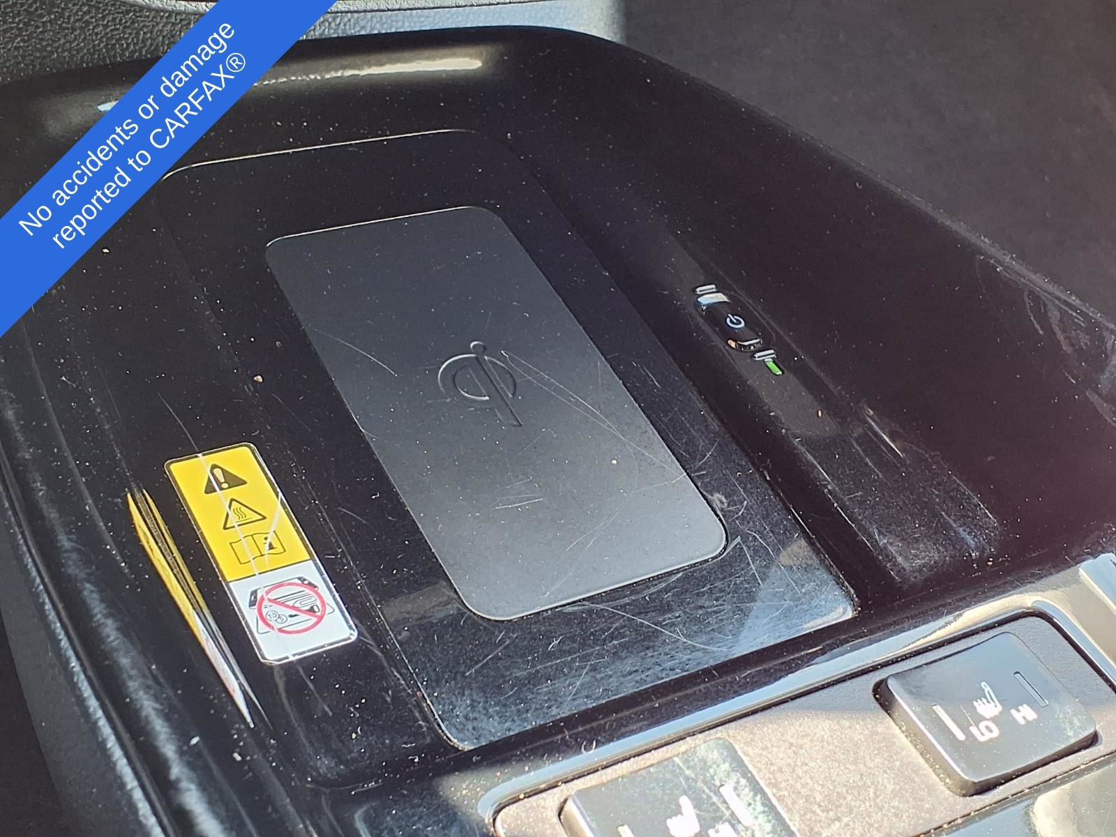 Used 2022 Toyota Prius Limited w/ Premium Convenience Package FWD image 26