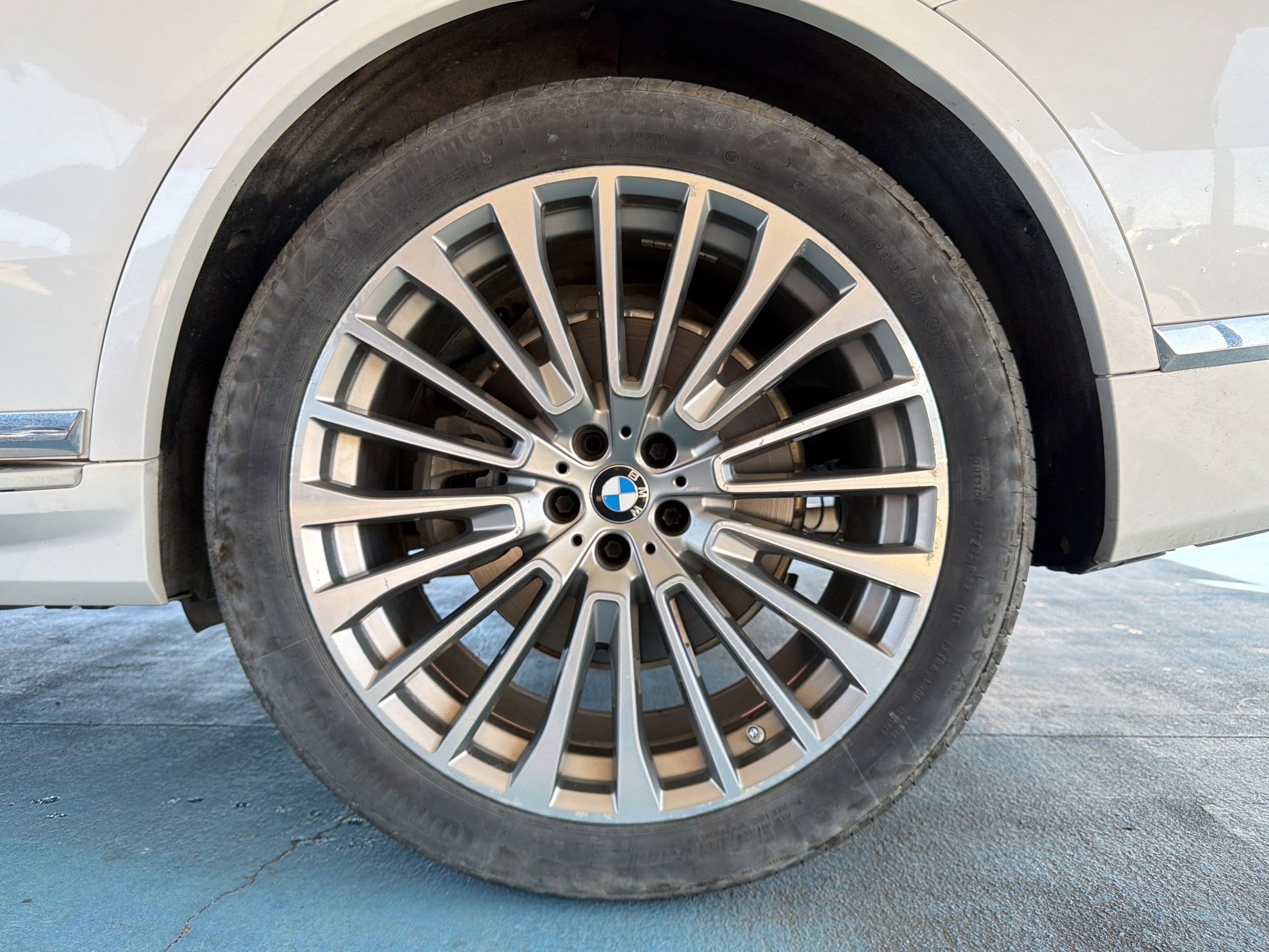 Used 2019 BMW X7 xDrive40i image 11