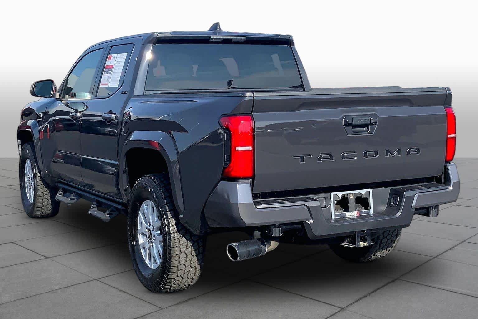 Used 2025 Toyota Tacoma SR5 RWD image 12
