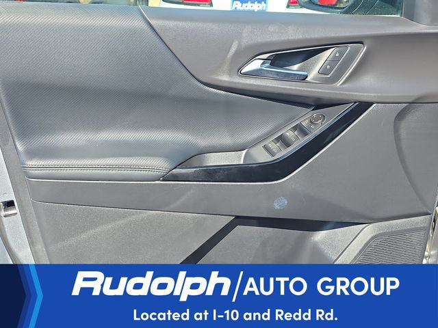 Used 2026 Chevrolet Equinox LT AWD/4WD image 10