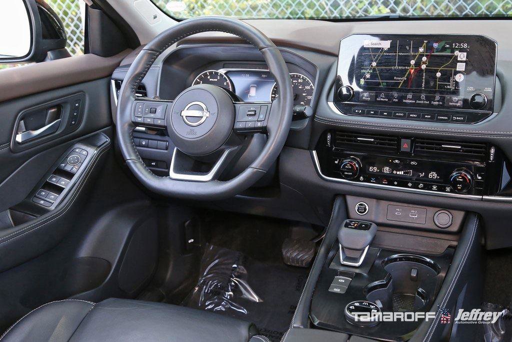 Certified 2023 Nissan Rogue SL w/ SL Premium Package image 5