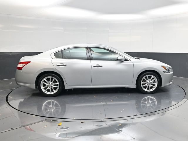 Used 2011 Nissan Maxima 3.5 S image 2