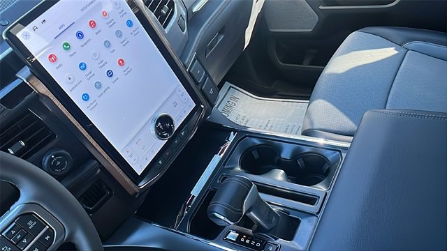 New 2025 Ford F150 Lightning Lariat image 31