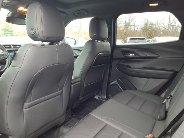 Used 2023 Chevrolet TrailBlazer RS w/ Sun and Liftgate Package image 14