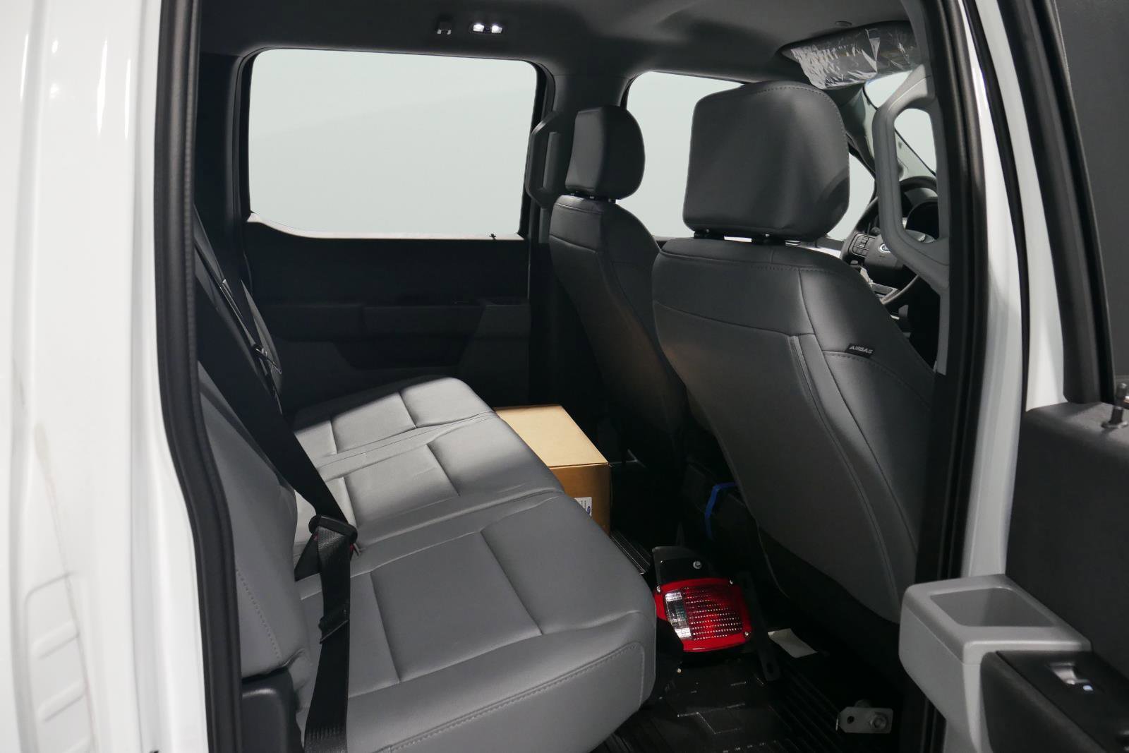 New 2025 Ford F250 XL w/ XL Chrome Package image 55