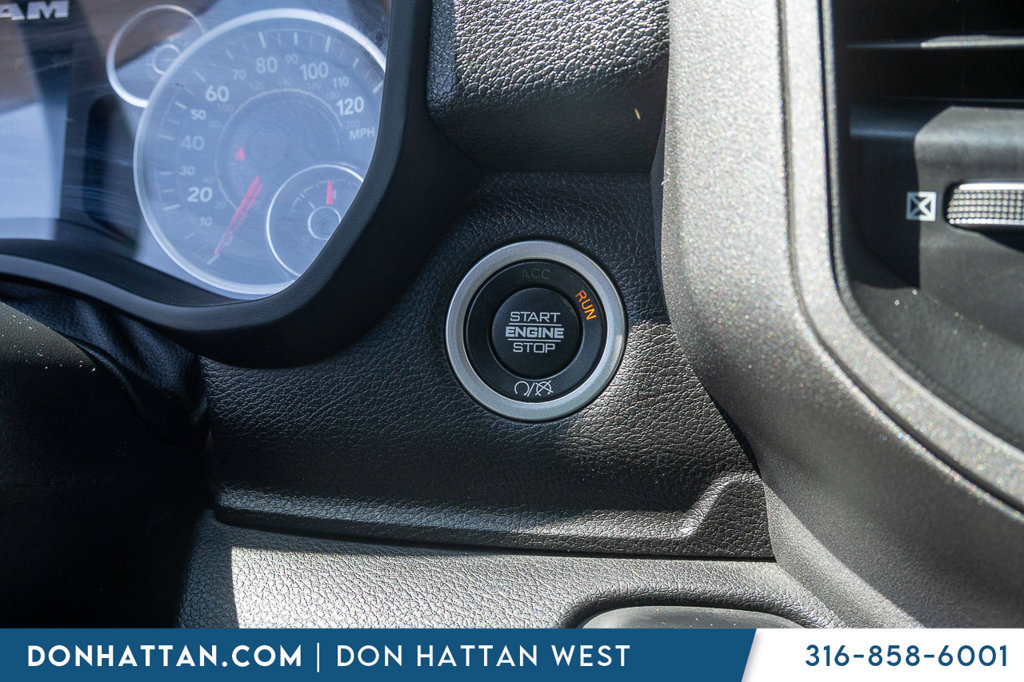 Used 2024 RAM 3500 Tradesman w/ Chrome Appearance Group AWD/4WD image 10