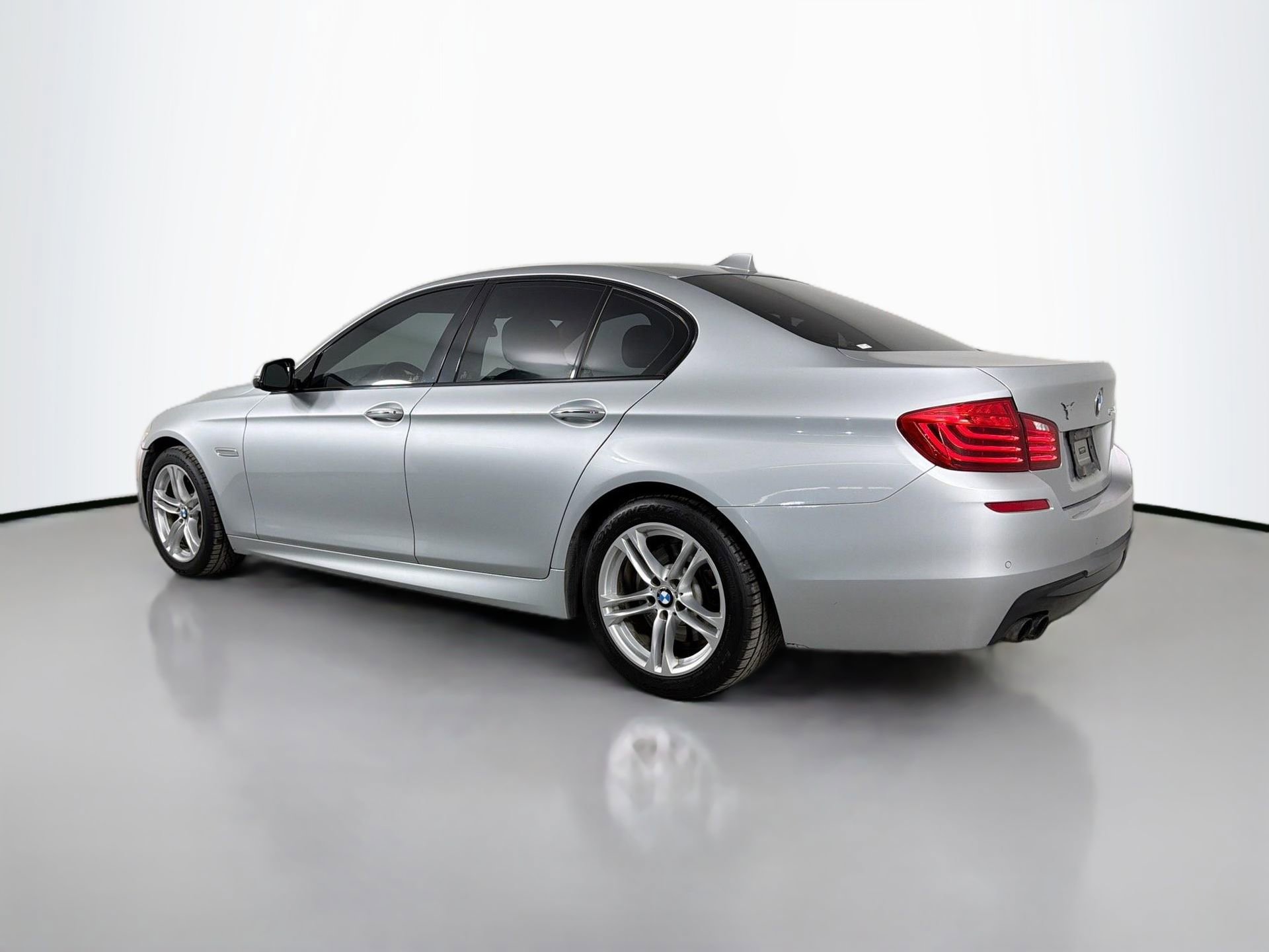 Used 2016 BMW 528i Sedan image 8