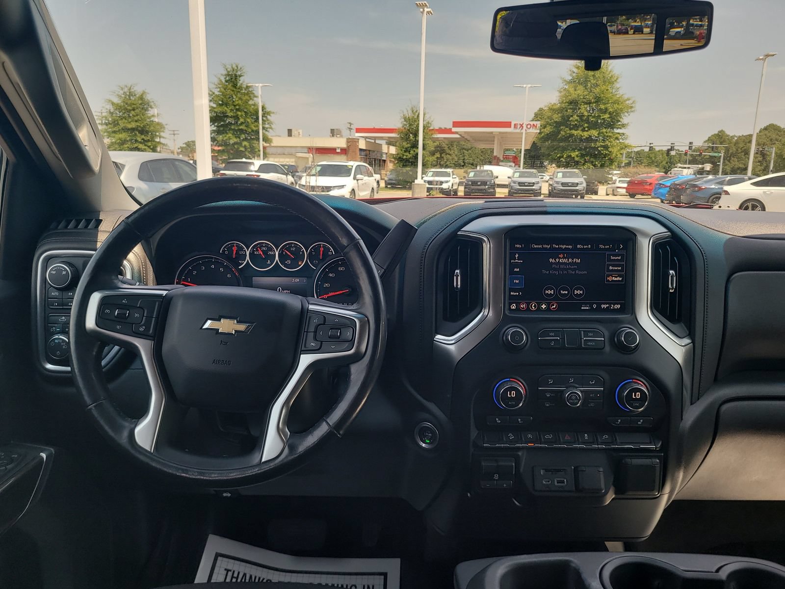 Used 2019 Chevrolet Silverado 1500 LT w/ Texas Edition AWD/4WD image 25
