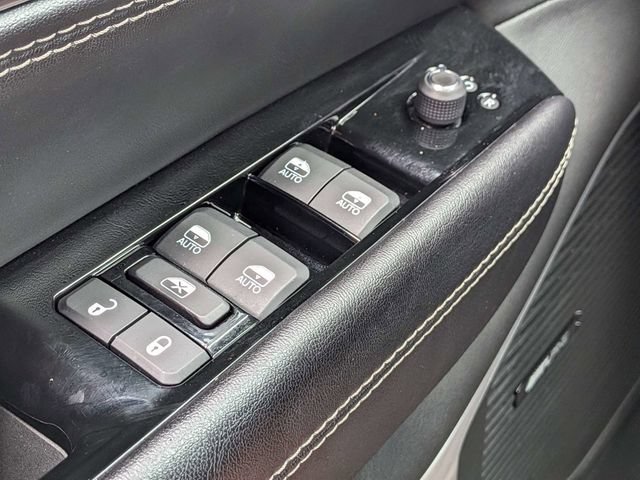 Used 2023 Jeep Wagoneer Series II RWD image 26