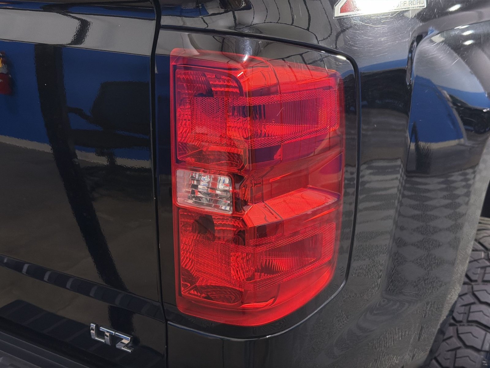 Used 2016 Chevrolet Silverado 2500 LTZ w/ LTZ Plus Package AWD/4WD image 16