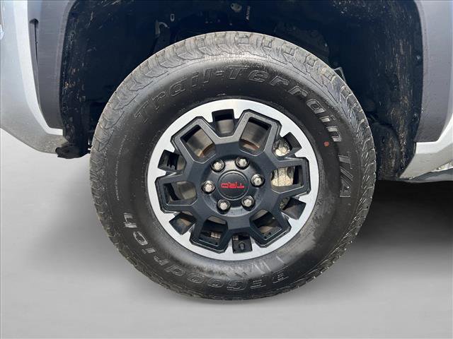 Certified 2025 Toyota Tacoma TRD Off-Road image 26