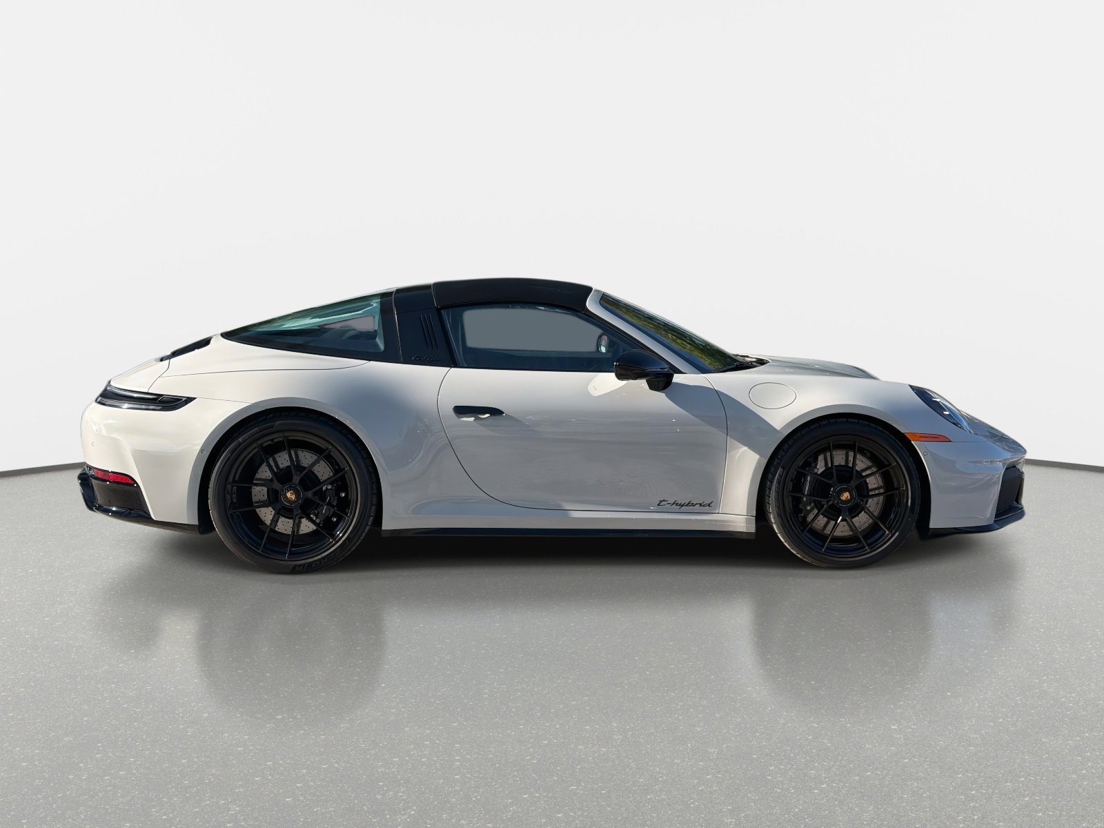 Used 2026 Porsche 911 Targa 4 GTS image 2