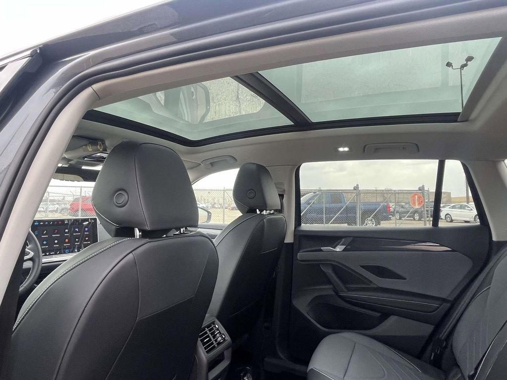 New 2026 Volkswagen Tiguan SE AWD/4WD image 10