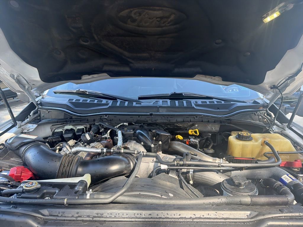 Used 2019 Ford F350 Lariat w/ Lariat Ultimate Package image 11