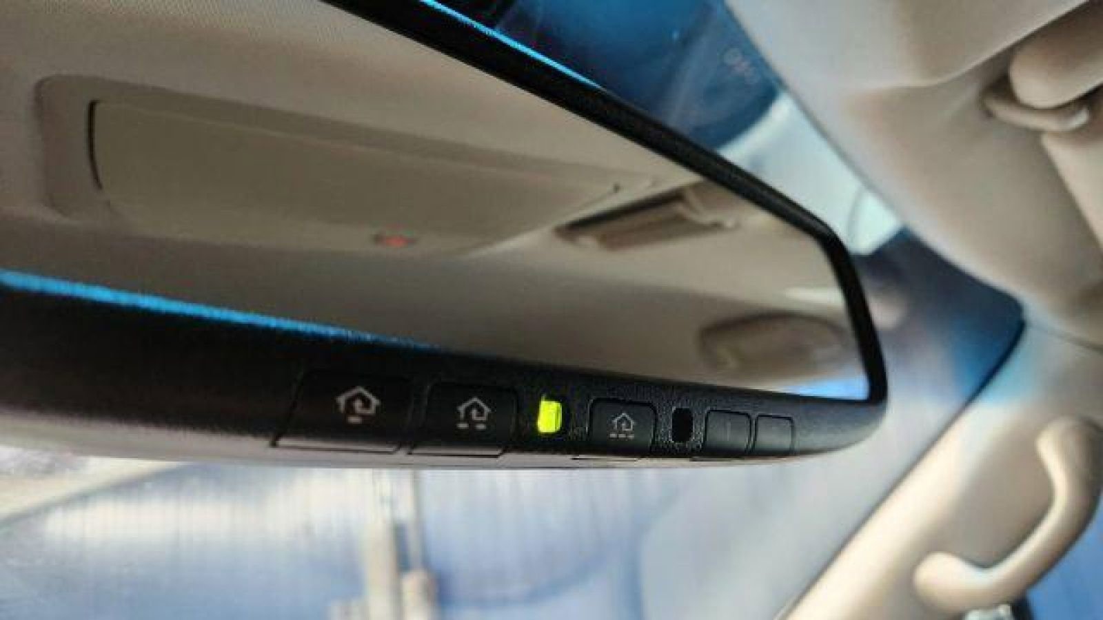 Used 2020 Nissan Armada SV w/ Driver Package image 33