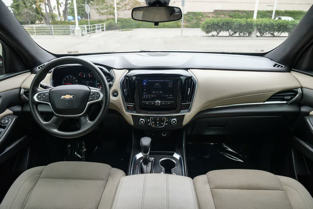 Used 2022 Chevrolet Traverse LS FWD image 14