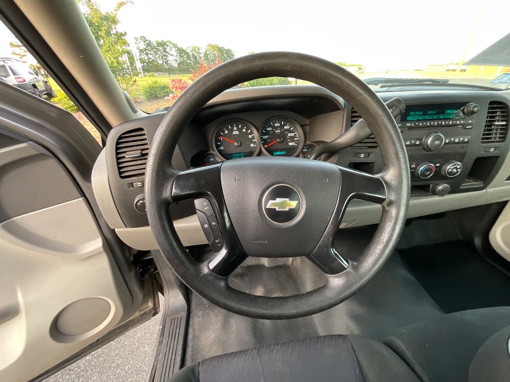 Used 2013 Chevrolet Silverado 1500 W/T w/ LS Package image 24