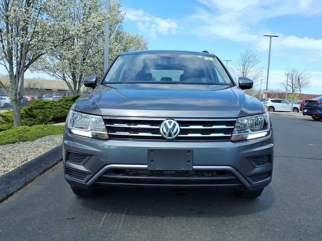 Used 2018 Volkswagen Tiguan SE image 2