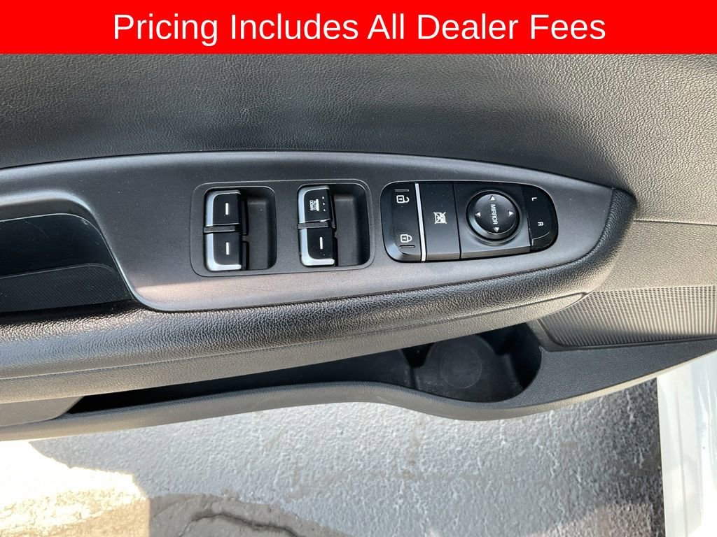 Used 2018 Kia Optima LX FWD image 4