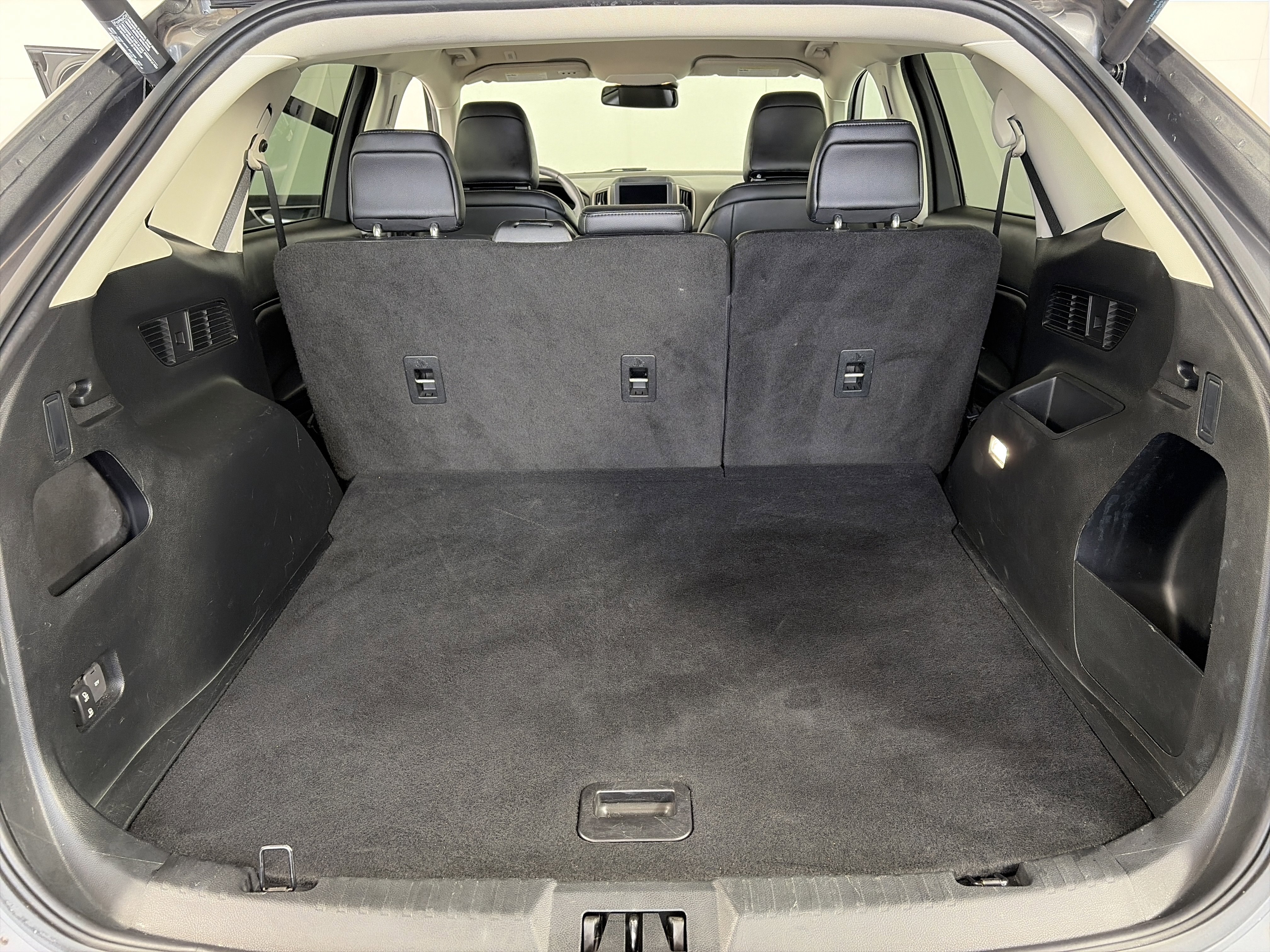 Used 2022 Ford Edge SEL w/ Convenience Package image 14