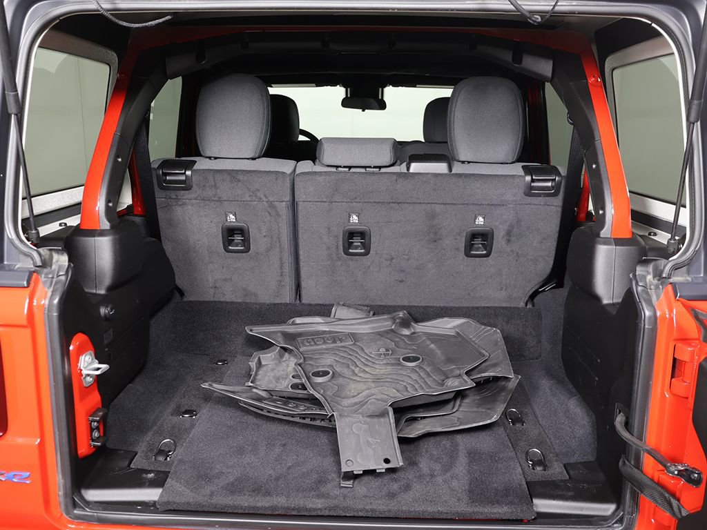 Used 2024 Jeep Wrangler Unlimited w/ LED Headlamp & Fog Lamp Group image 13