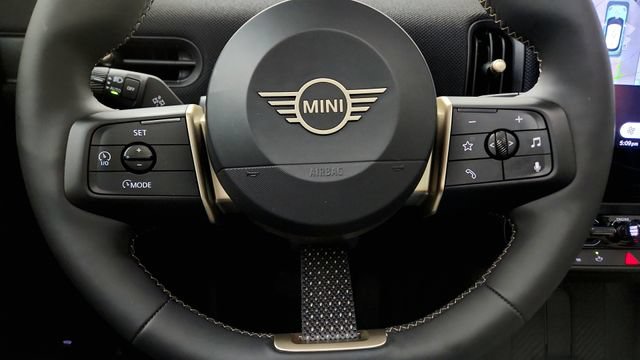 Used 2026 MINI Cooper S FWD image 57