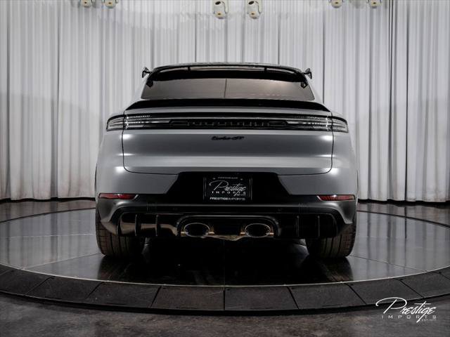 Used 2024 Porsche Cayenne Turbo GT AWD/4WD image 14