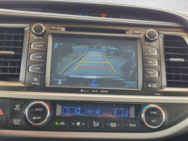 Used 2018 Toyota Highlander Limited Platinum AWD/4WD image 14