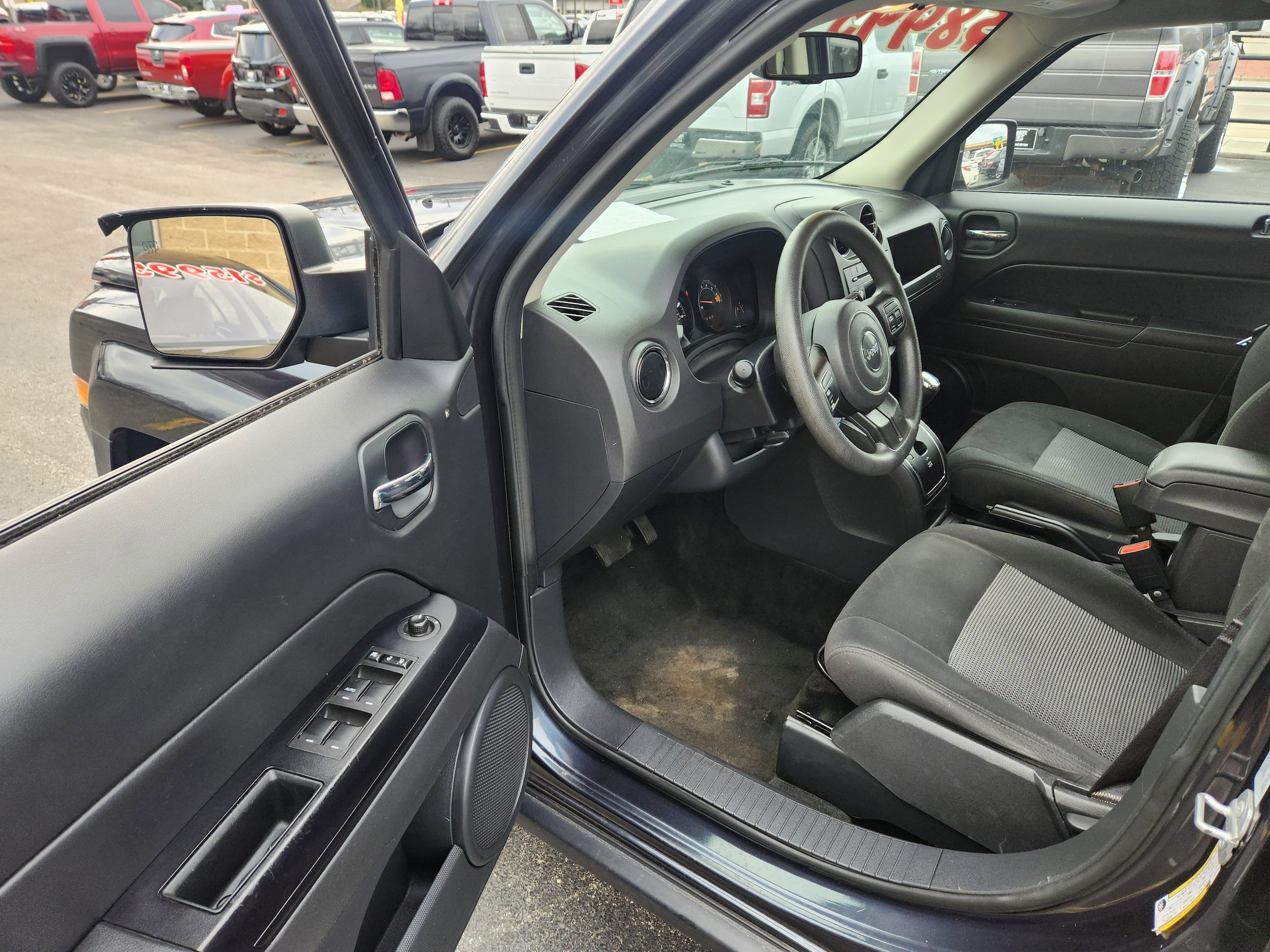 Used 2016 Jeep Patriot Sport w/ Power Value Group image 5