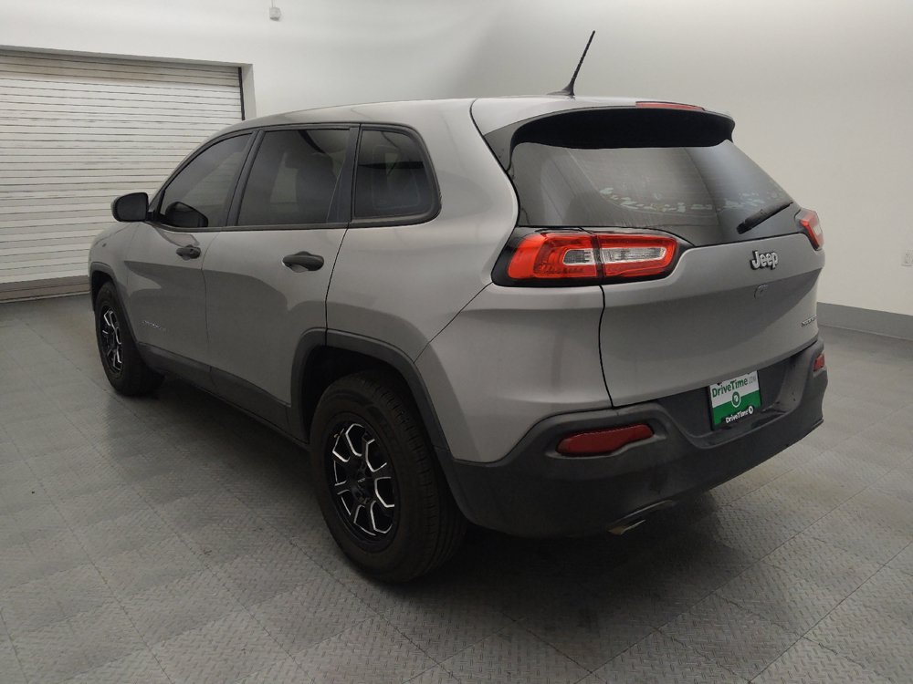 Used 2015 Jeep Cherokee Sport FWD image 5