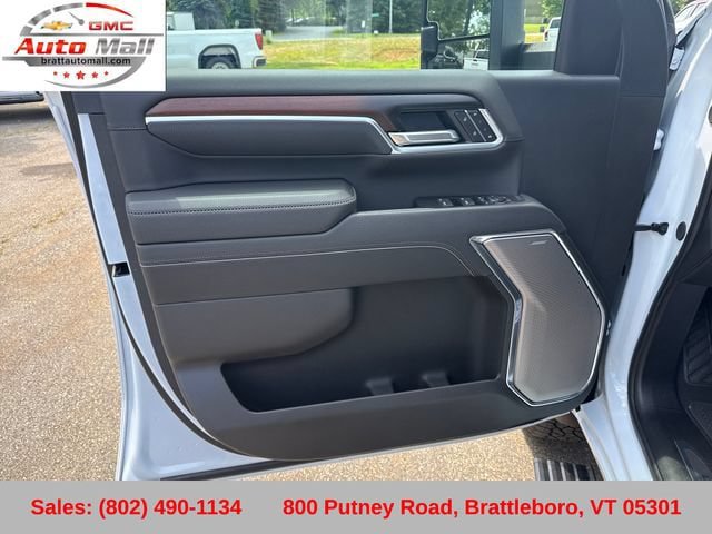 Used 2026 GMC Sierra 3500 Denali w/ Denali Reserve Package AWD/4WD image 12