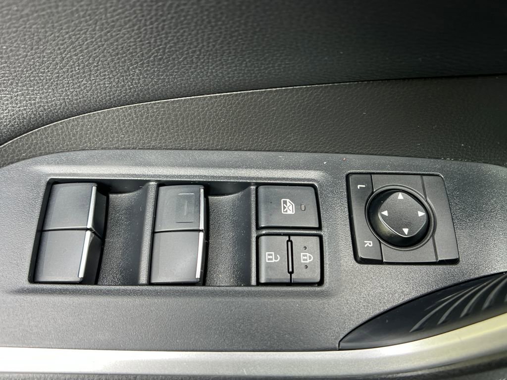 Used 2020 Toyota RAV4 XSE AWD/4WD image 12